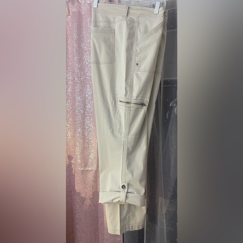 St. John’s Bay Cargo - Capri Pants | Size 20W